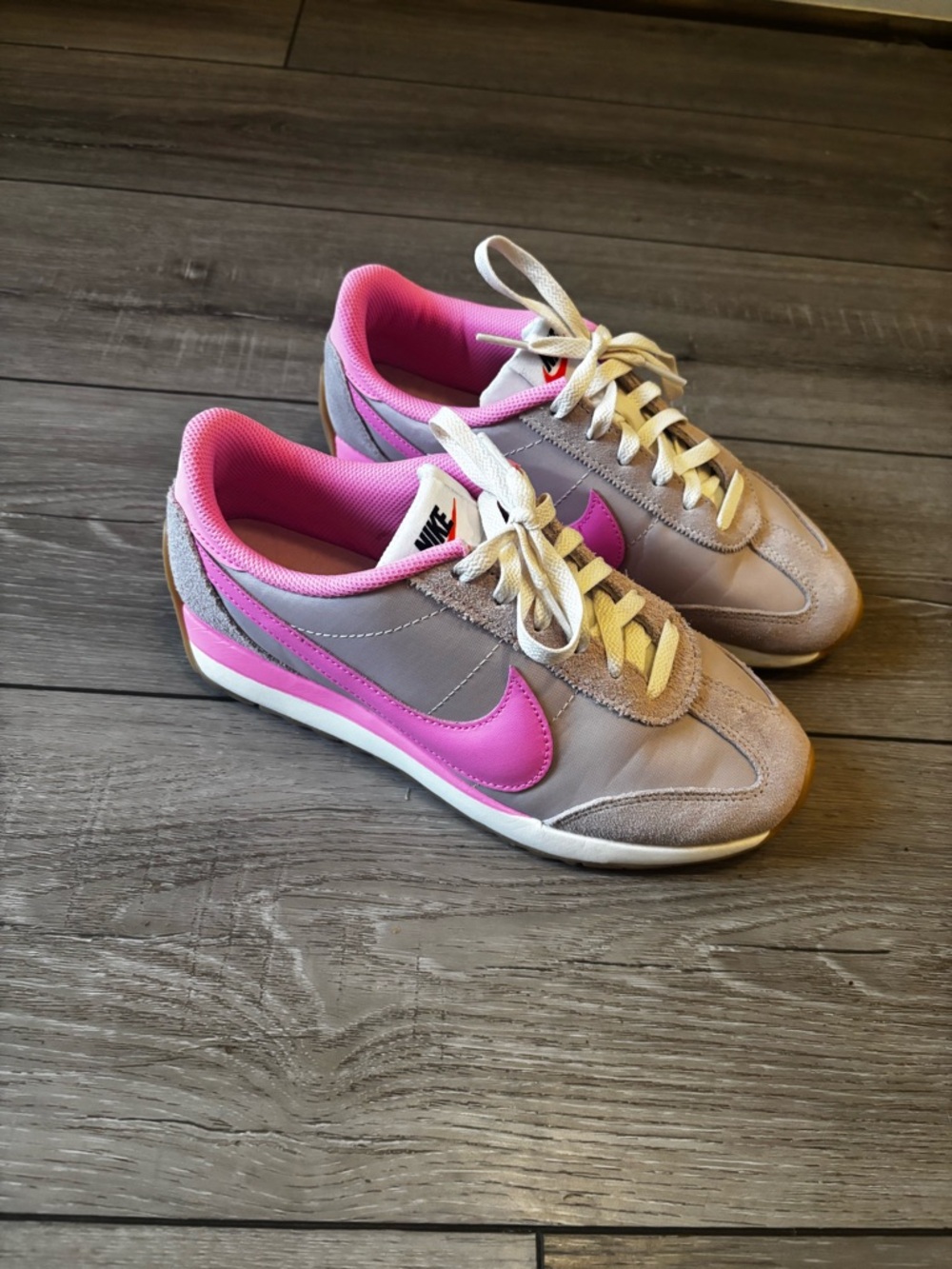 Nike Women's Light Gray and Pink Retro Runner Sneakers - Picture 2 of 8